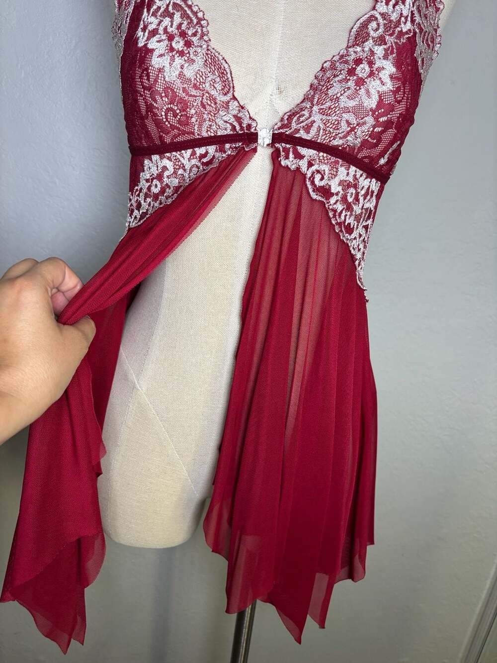 Intimate Lace Top - Picture 7 of 12